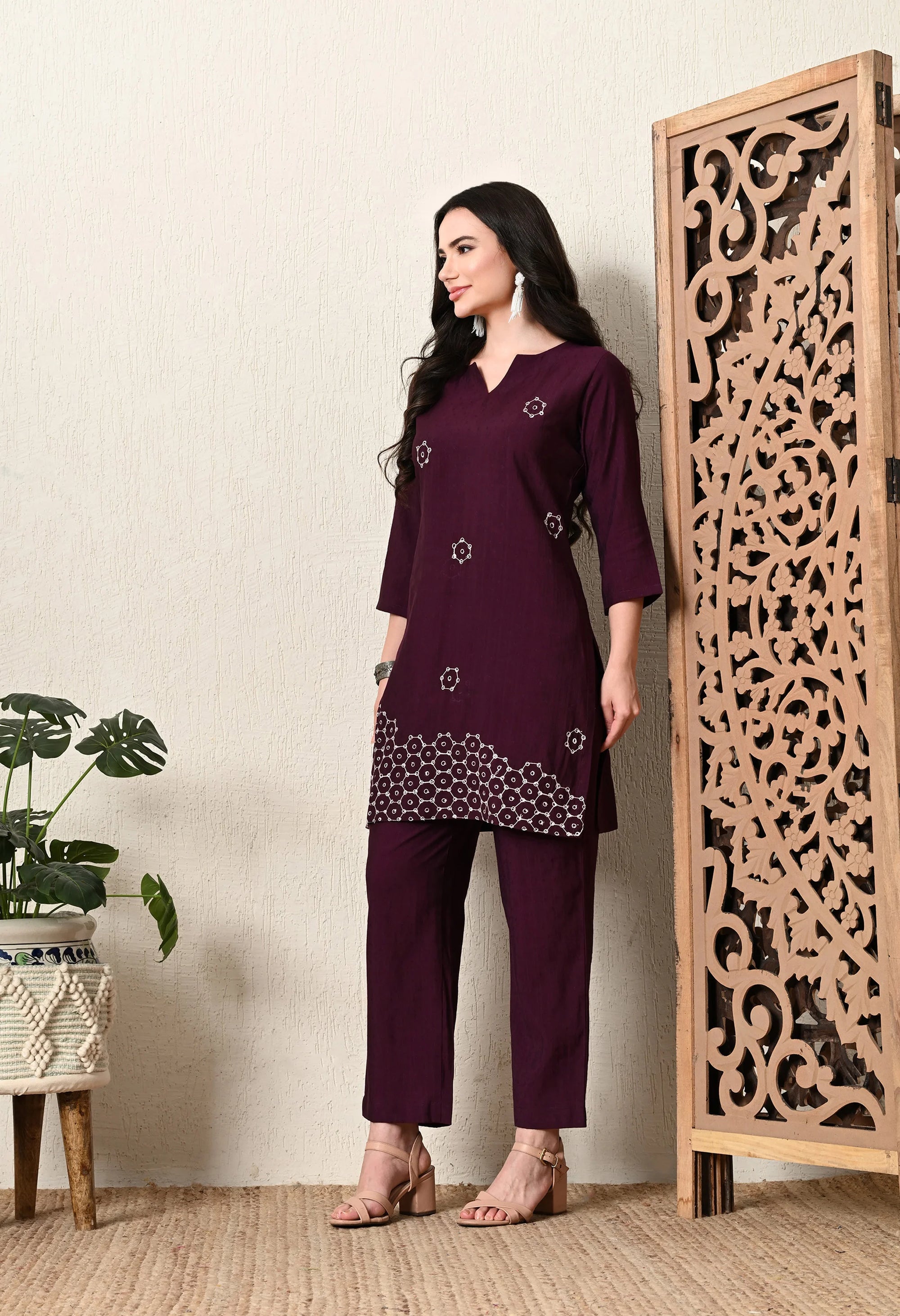 Aari work Purple Kurta Set_2_Trisukh Clothing 