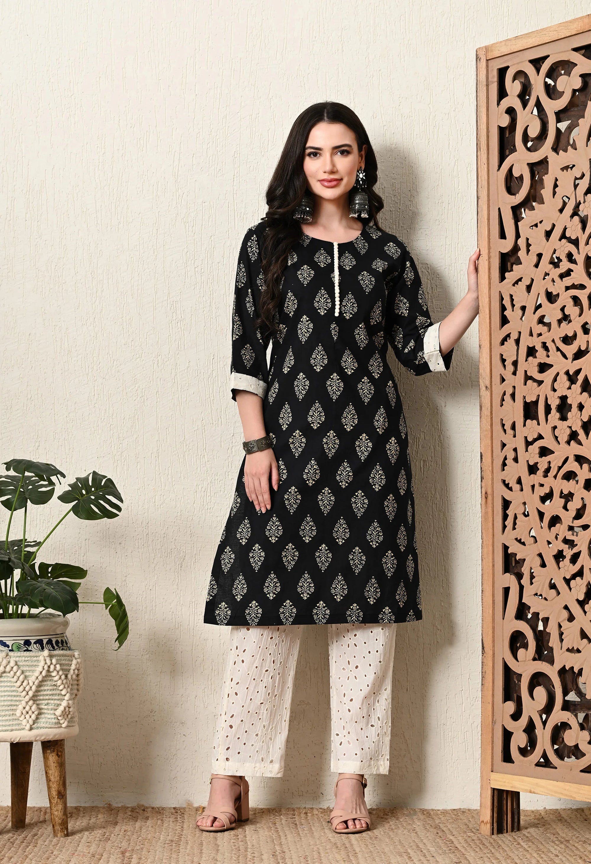 Black and Beige Kurta Set_4_Trisukh Clothing 