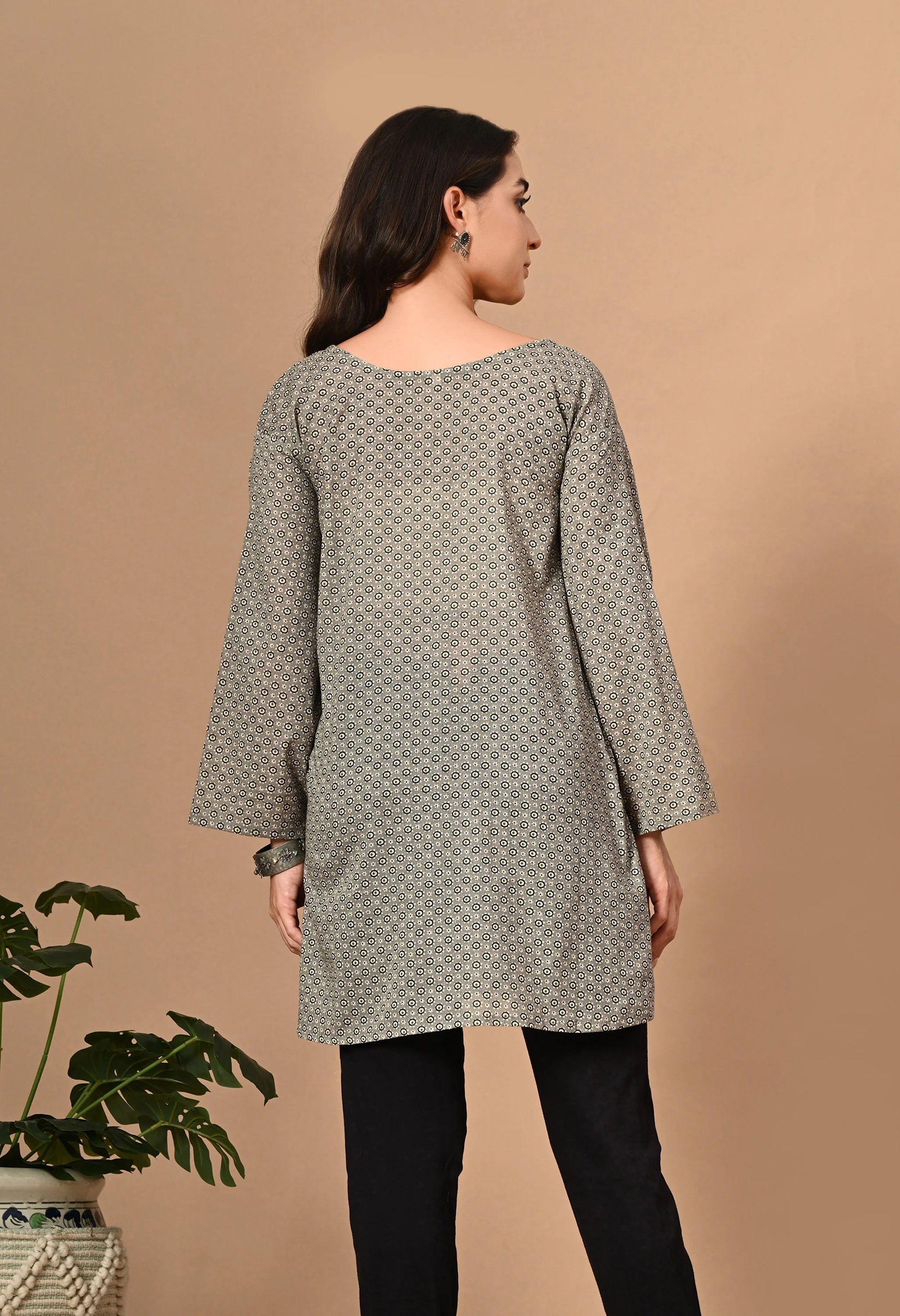 Grey Short Kurti_2_Trisukh Clothing 