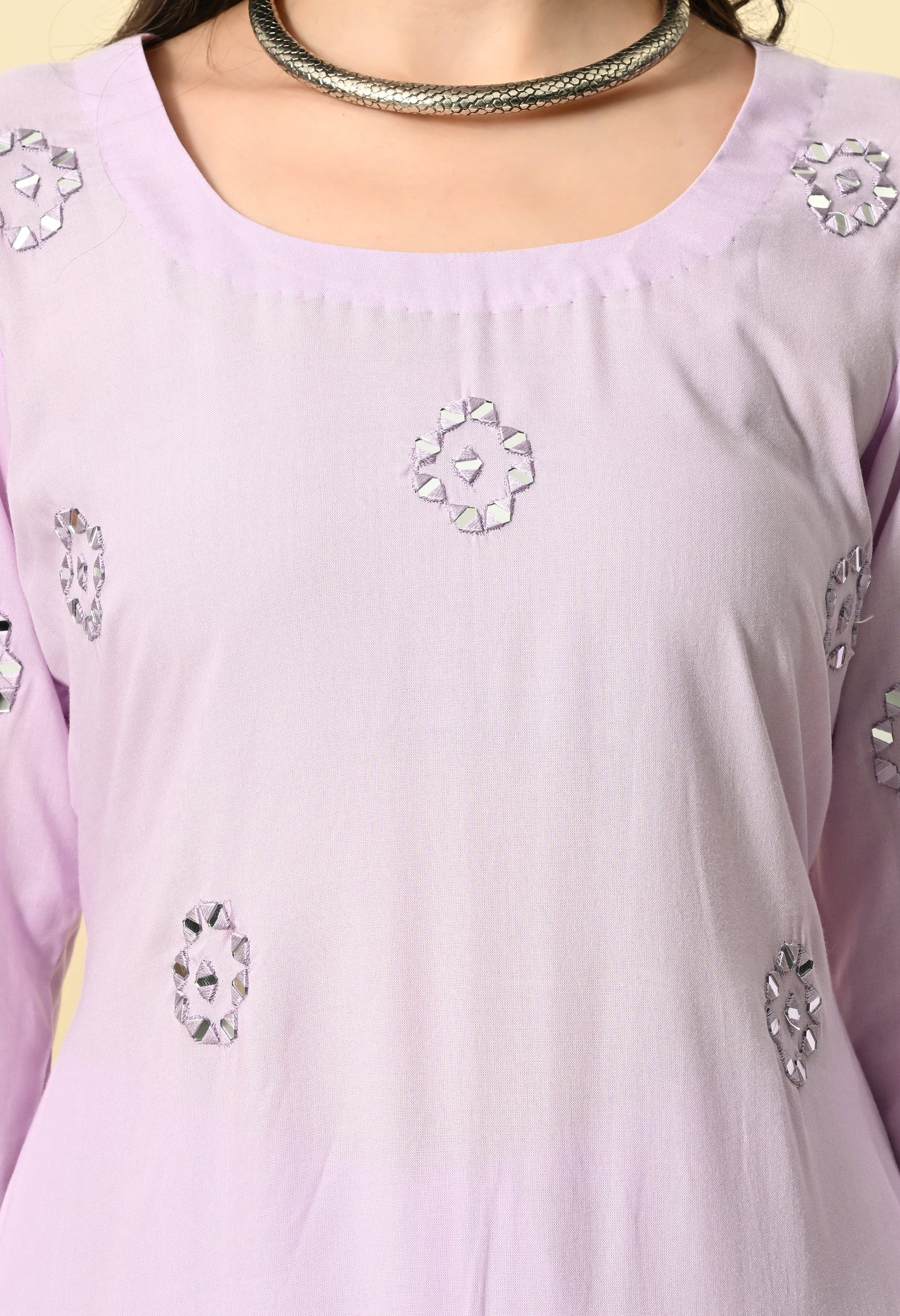 Lilac Embroidered Kurta Set_4_Trisukh Clothing