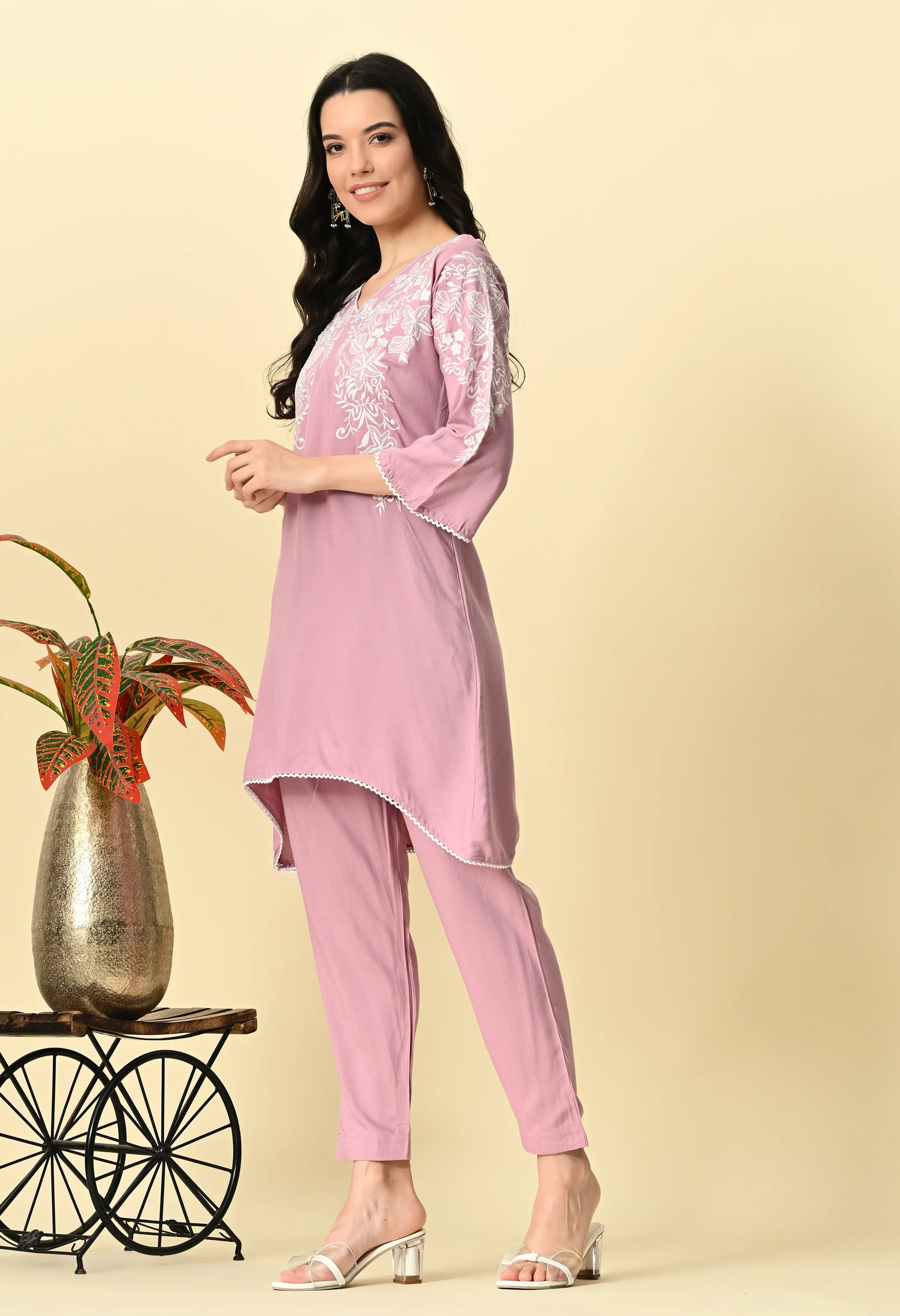 Mauve Embroidered Kurta Pant Set_1_Trisukh Clothing 