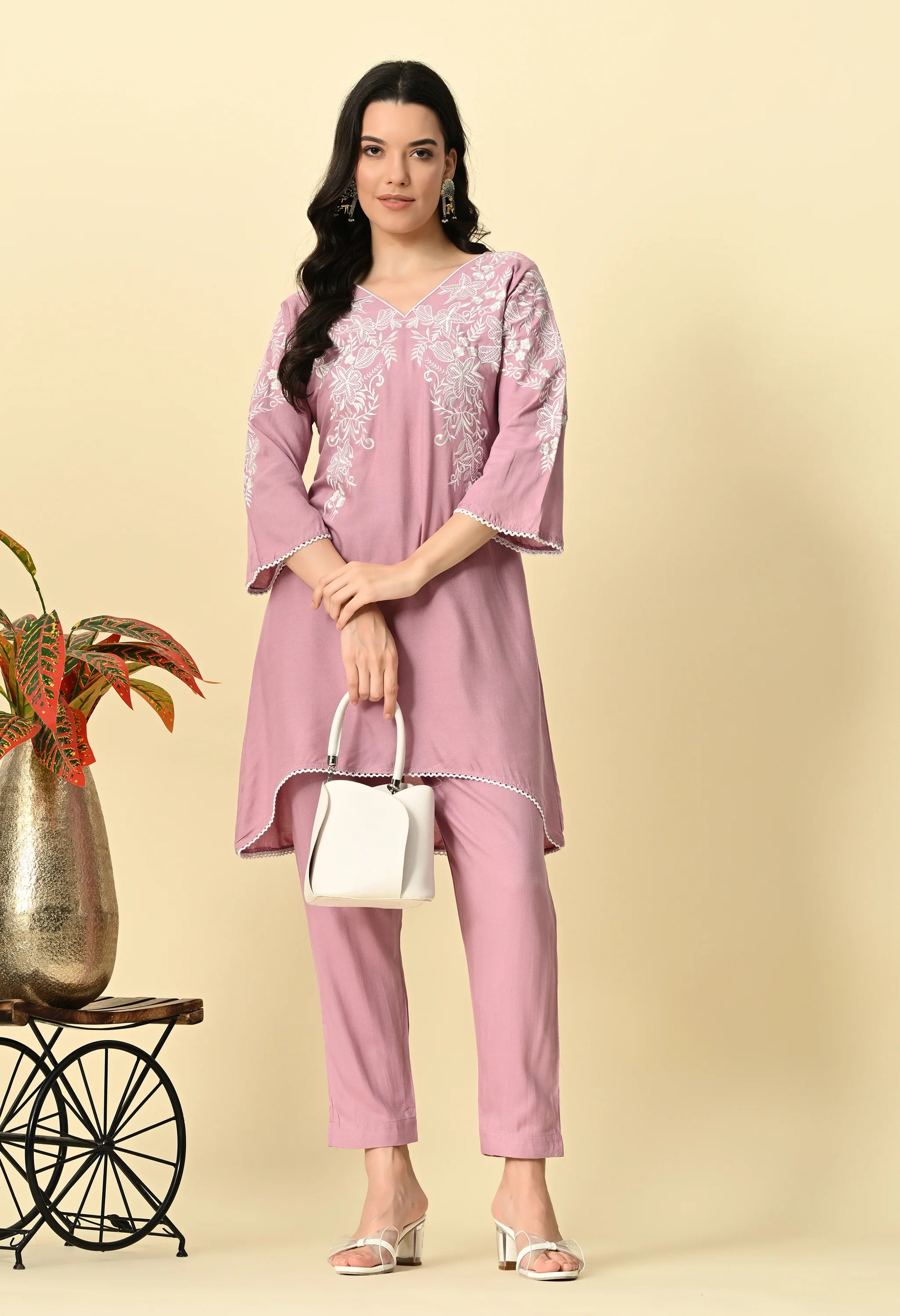 Mauve Embroidered Kurta Pant Set_2_Trisukh Clothing 