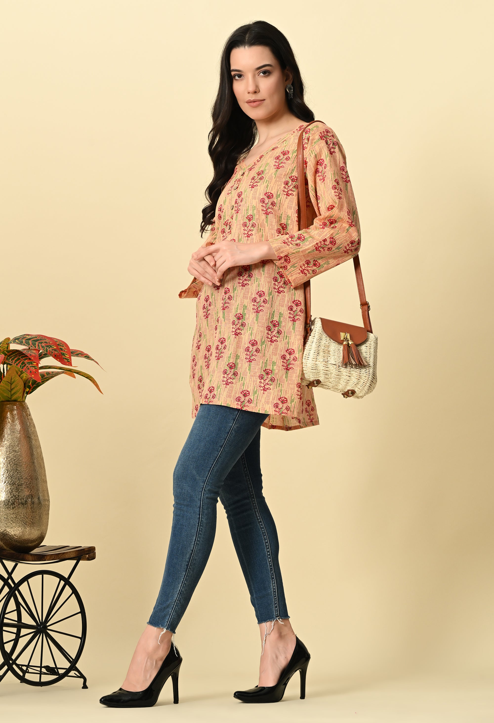 Peach Printed Short Kurti_4_Trisukh Clothing