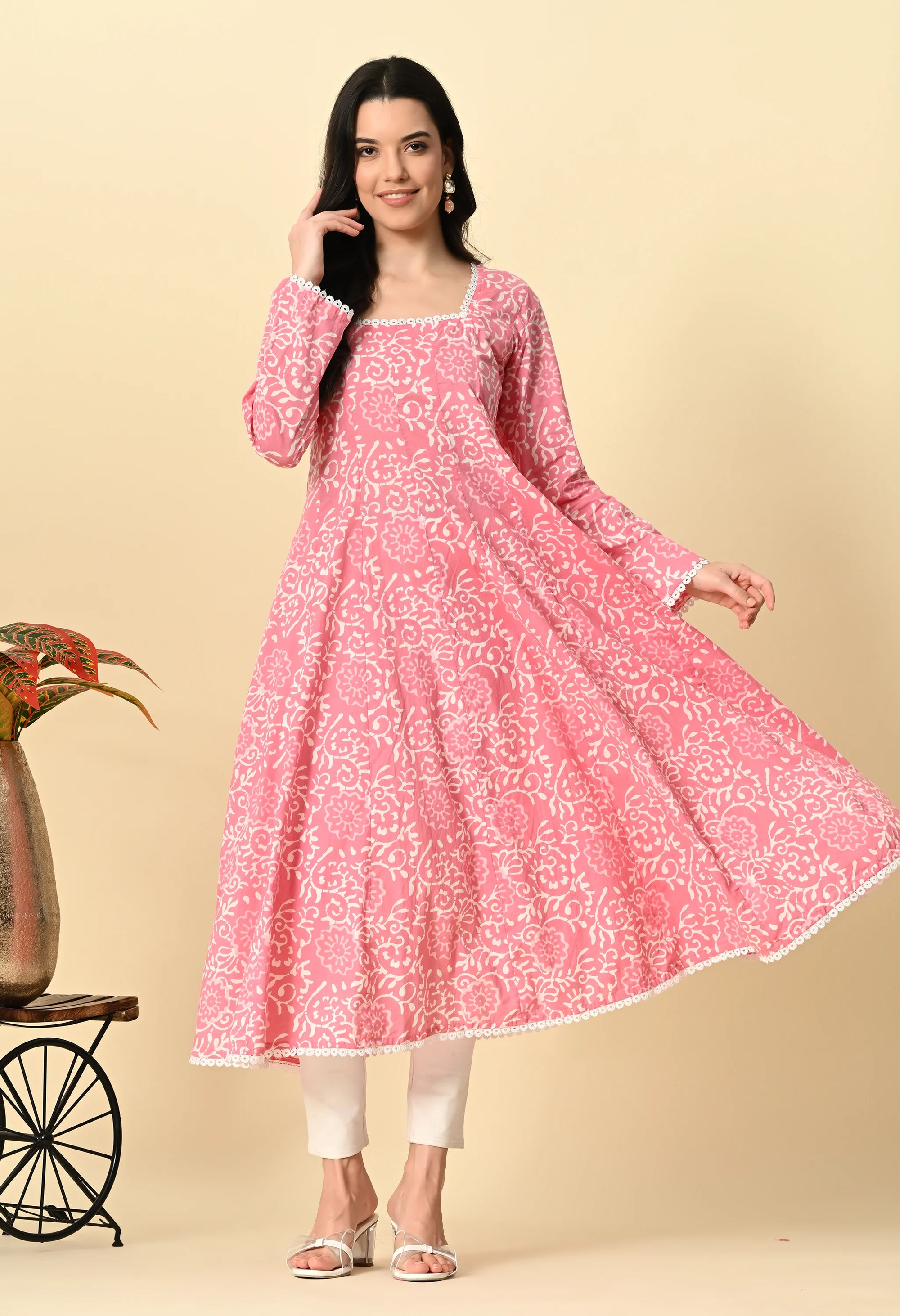 Pink Abstract Print Anarkali Kurta_5_Trisukh Clothing 