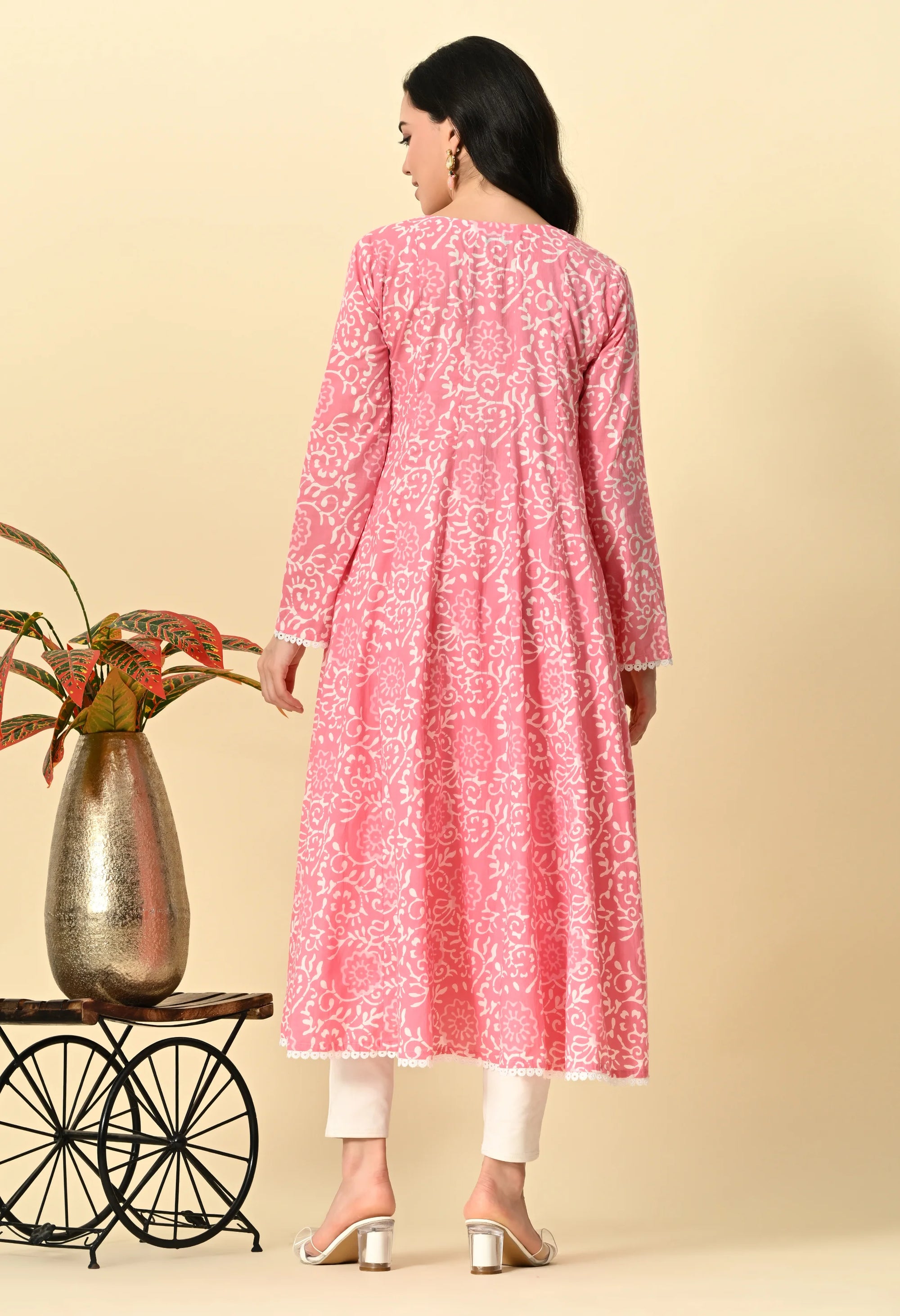 Pink Abstract Print Anarkali Kurta_6_Trisukh Clothing 