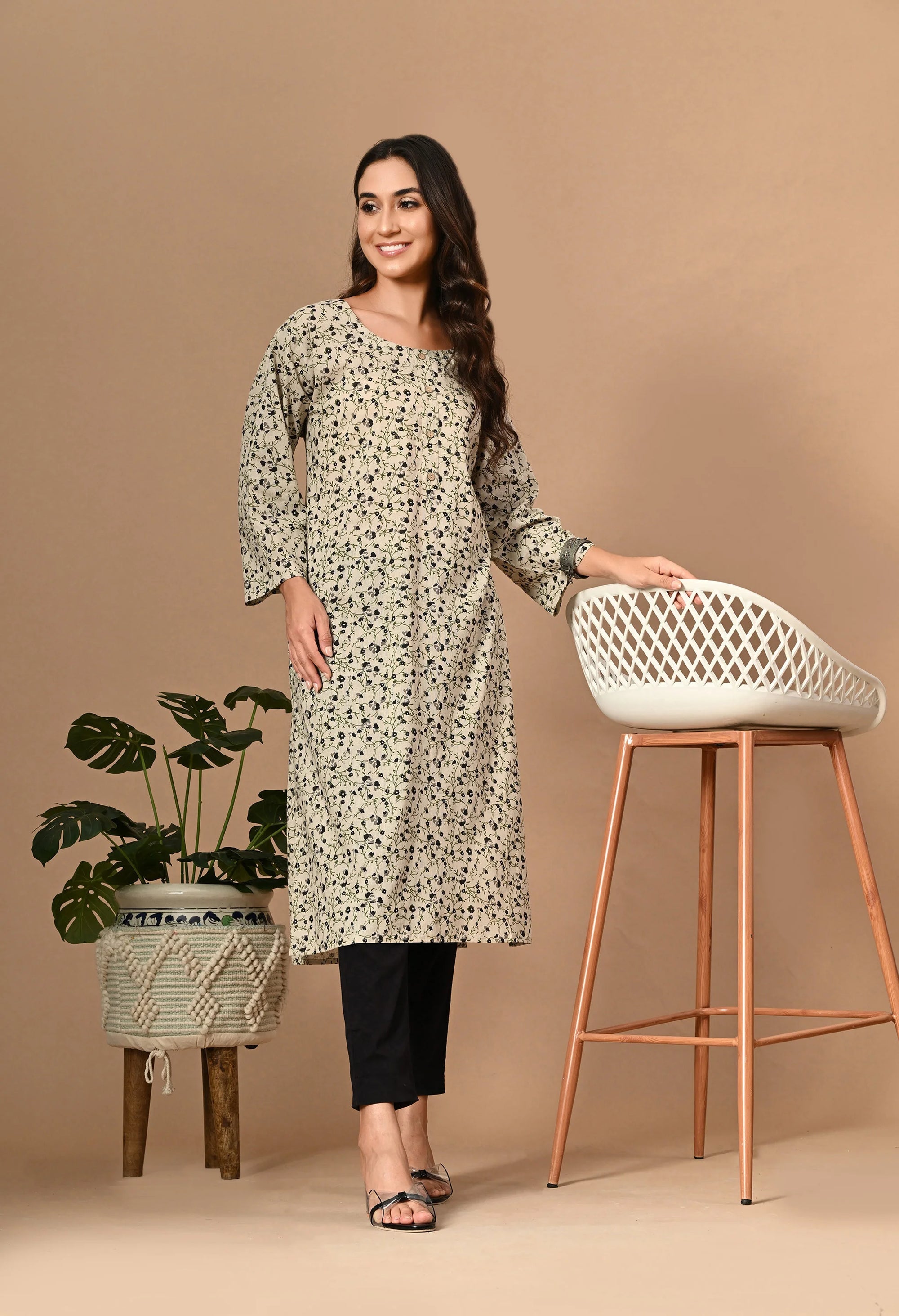 White Printed Cotton Kurti_1_Trisukh Clothing 