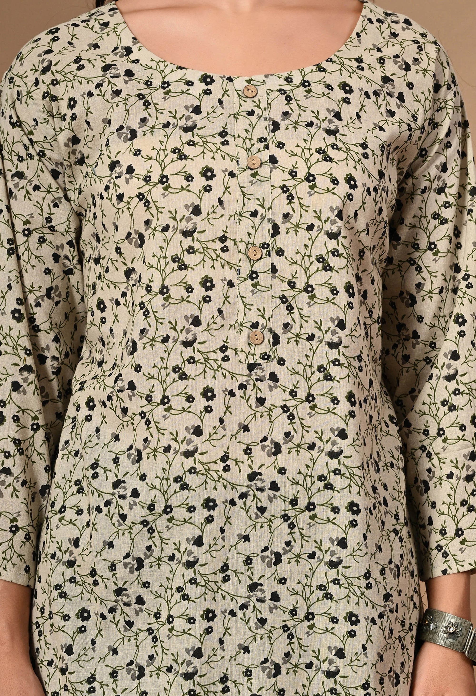 White Printed Cotton Kurti_5_Trisukh Clothing 